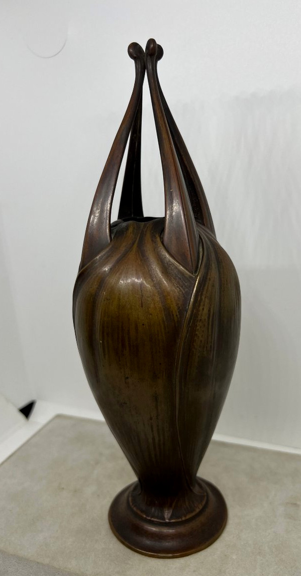 Eugene Capon, 1910 Vase-photo-4
