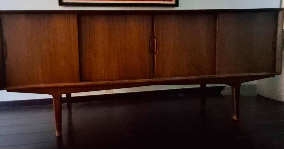 Large Buffet Danois Par Knud Nielsen Pour Mobelfabrik Losning, Vers 1960