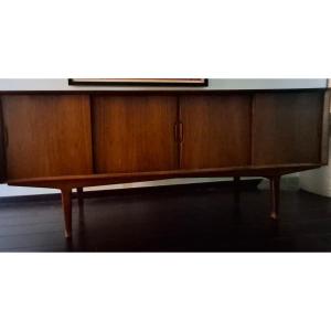 Large Buffet Danois Par Knud Nielsen Pour Mobelfabrik Losning, Vers 1960