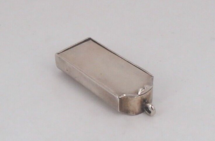 Reliquaire Portatif En Argent Massif époque 18ème collection  SZTEJNBERG