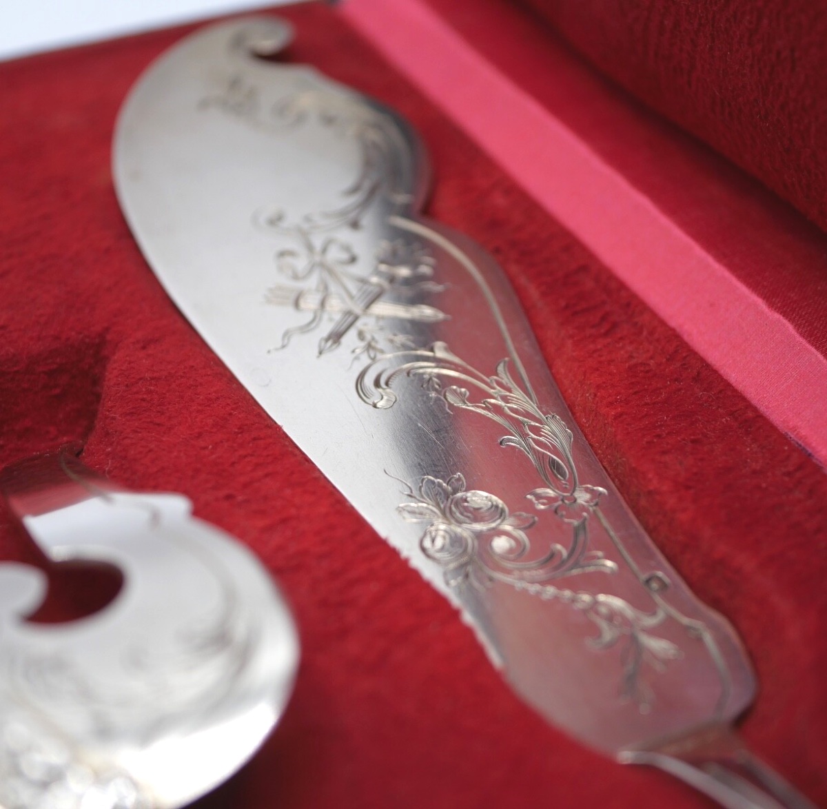 Solid Silver Fish Serving Cutlery-photo-4