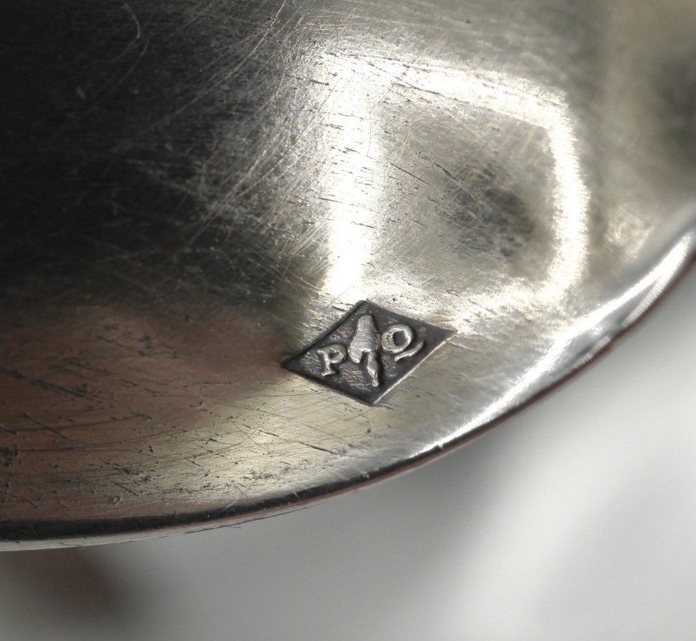 Suite de 4 tasses et sous tasses avec leurs cuillères en argent massif-photo-3