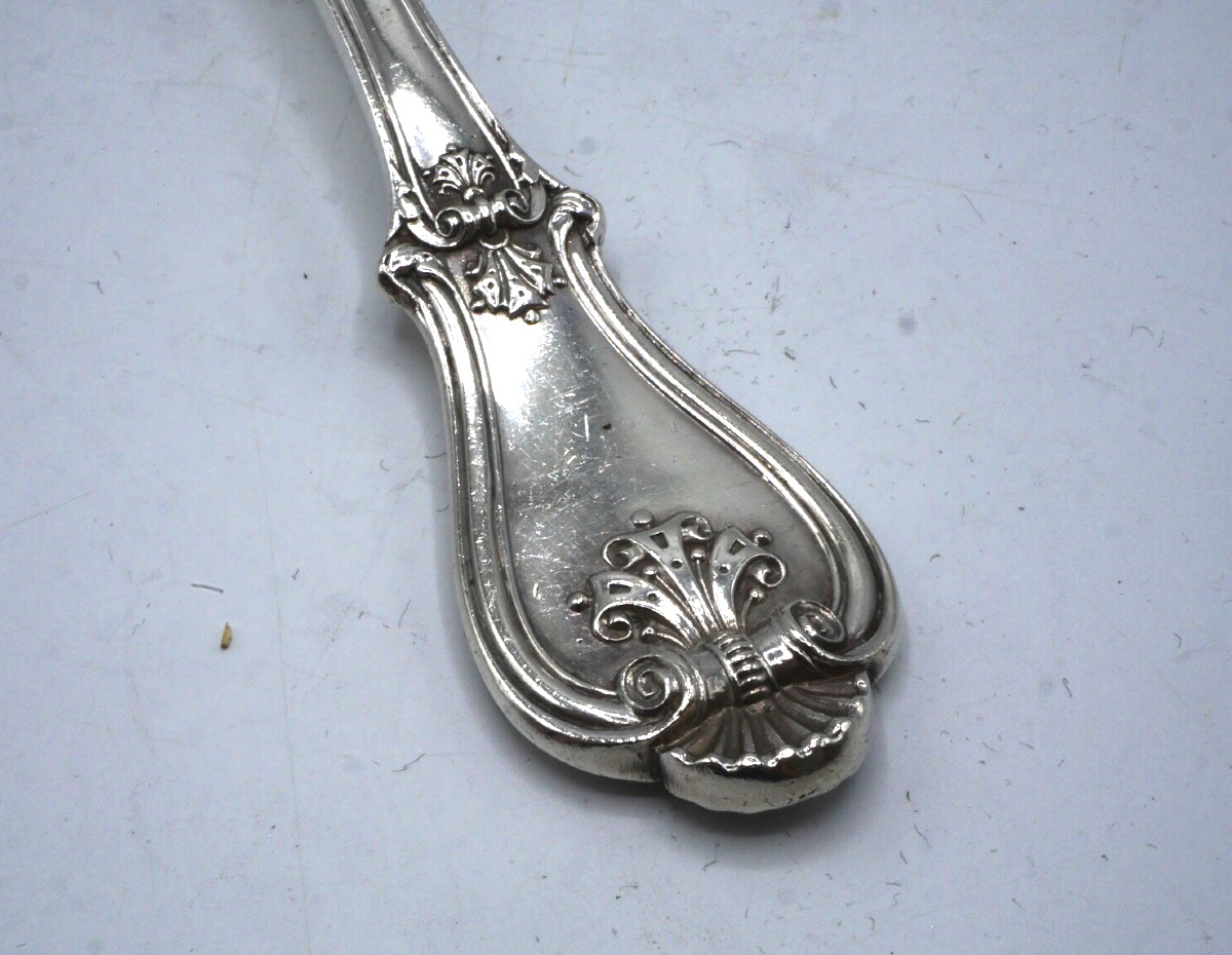 Cuillère à sauce en argent massif décor Louis XV-photo-1