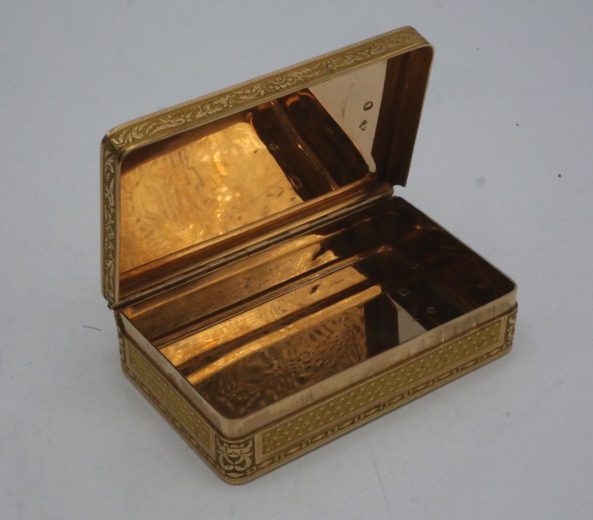 Tabatière en or 18 carats Epoque 19ème-photo-2
