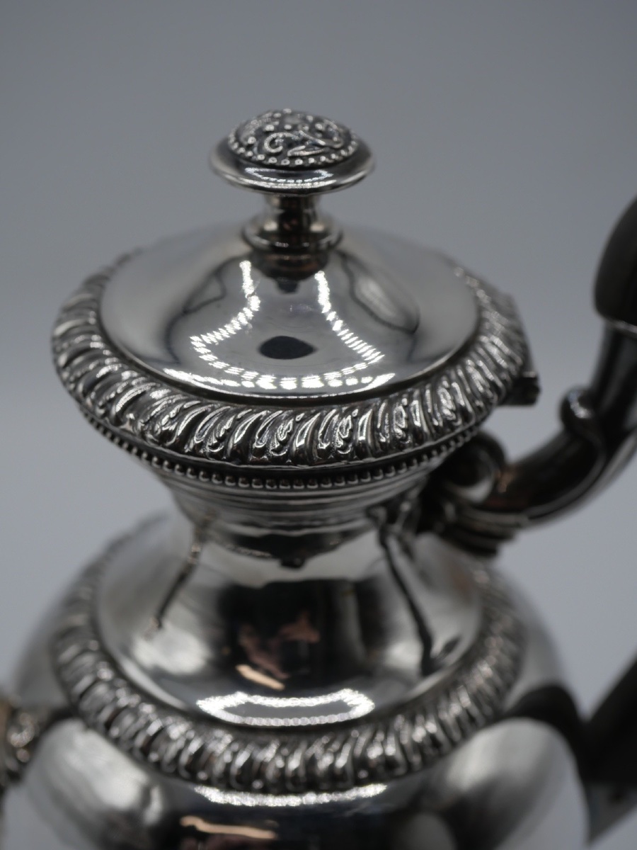 Cafetière ou verseuse en argent massif époque 19ème-photo-2