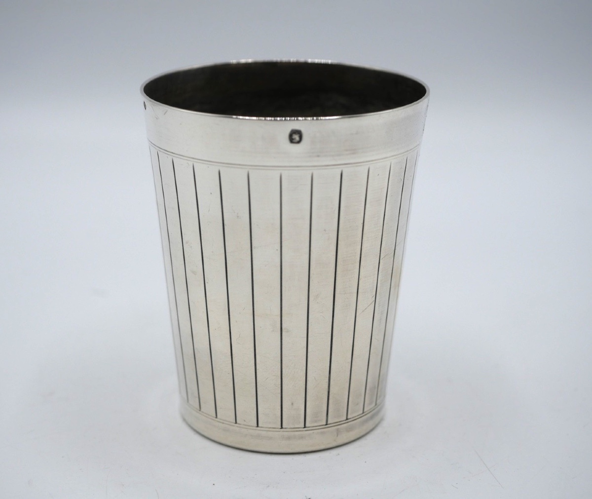 Timbale en argent massif par Philippe