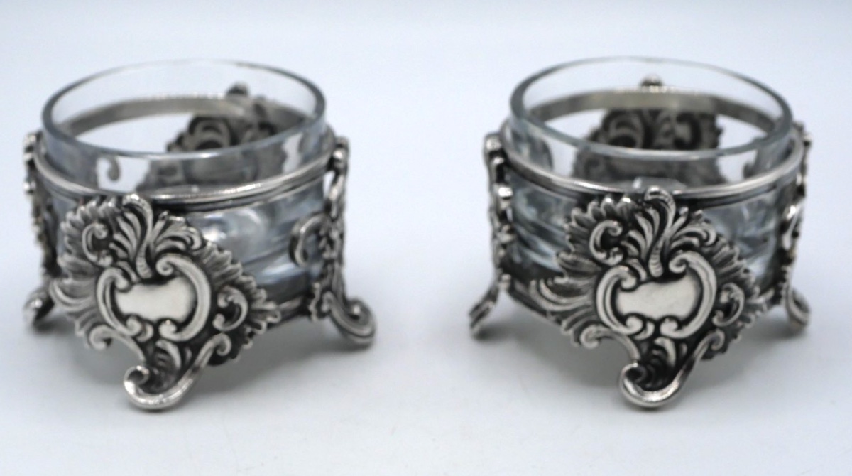 Paire de salerons ronds en argent massif par Buccellati