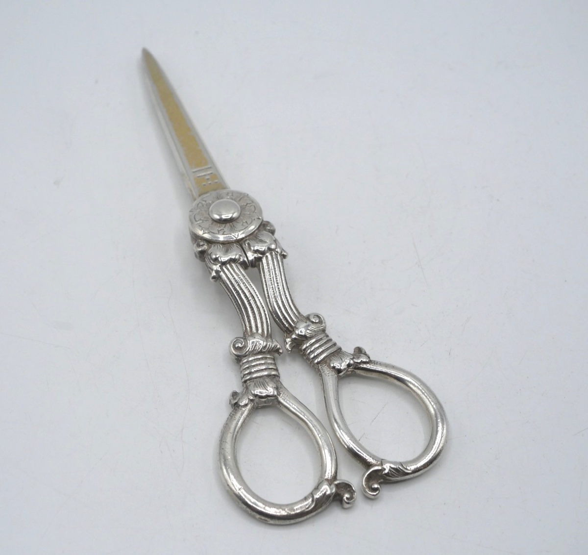 Paire de ciseaux à raisin en argent massif par Tiffany