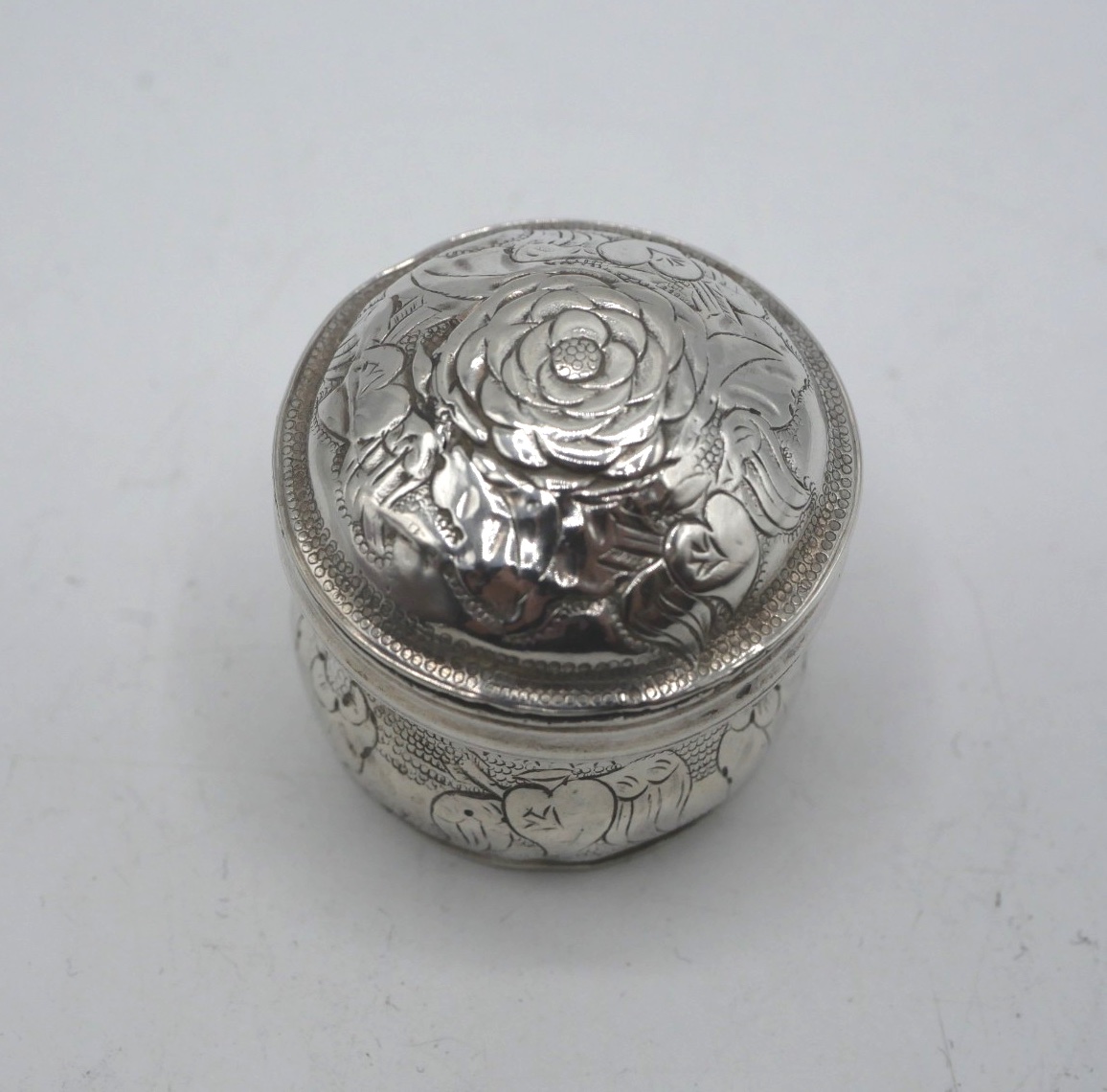 19th Century Solid Silver Vinaigrette-photo-3