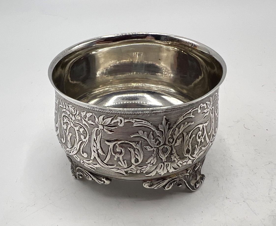 Pair Of Tripod Salt Cellars In Solid Silver And Vermeil-photo-1