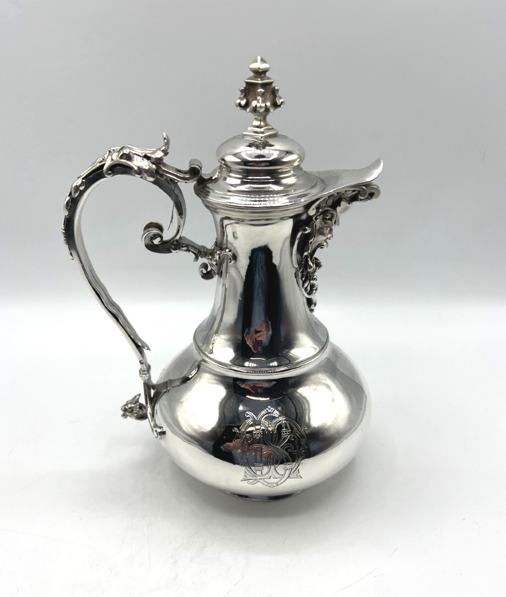 Verseuse en argent massif décor de mascarons époque 19ème