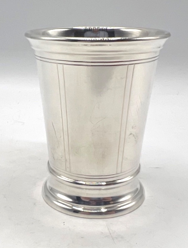 Timbale en argent massif