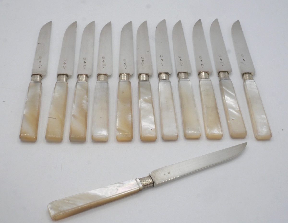 Set Of 12 Fruit Knives In Solid Silver And Mother-of-pearl-photo-4