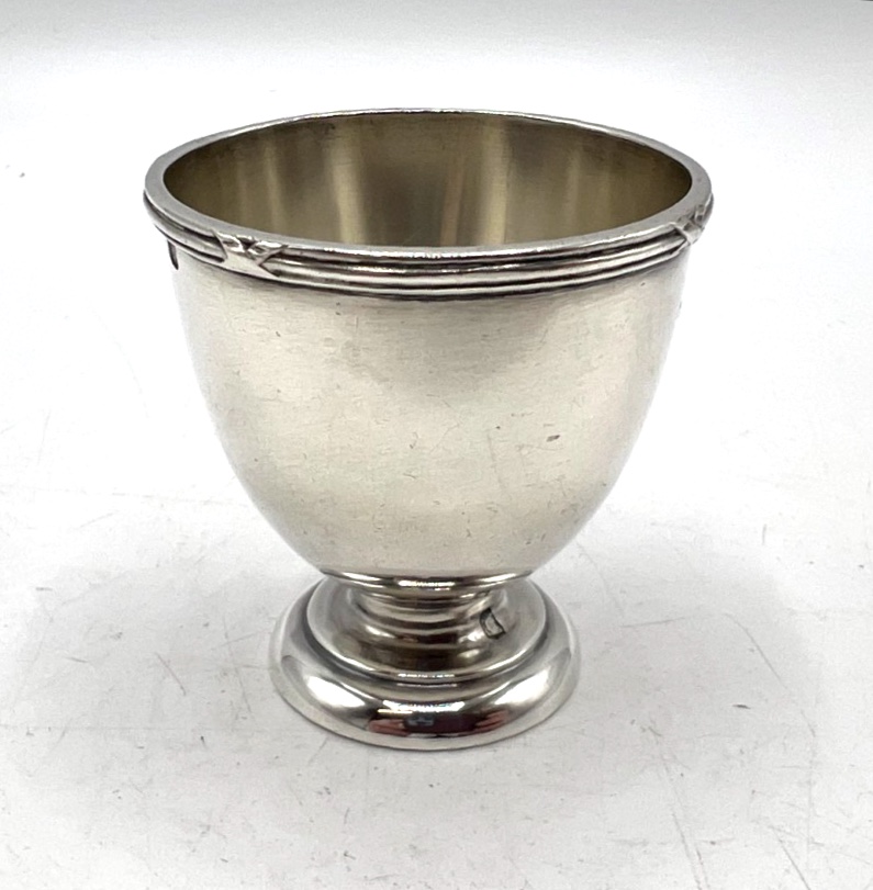 Coquetier en argent massif par Puiforcat