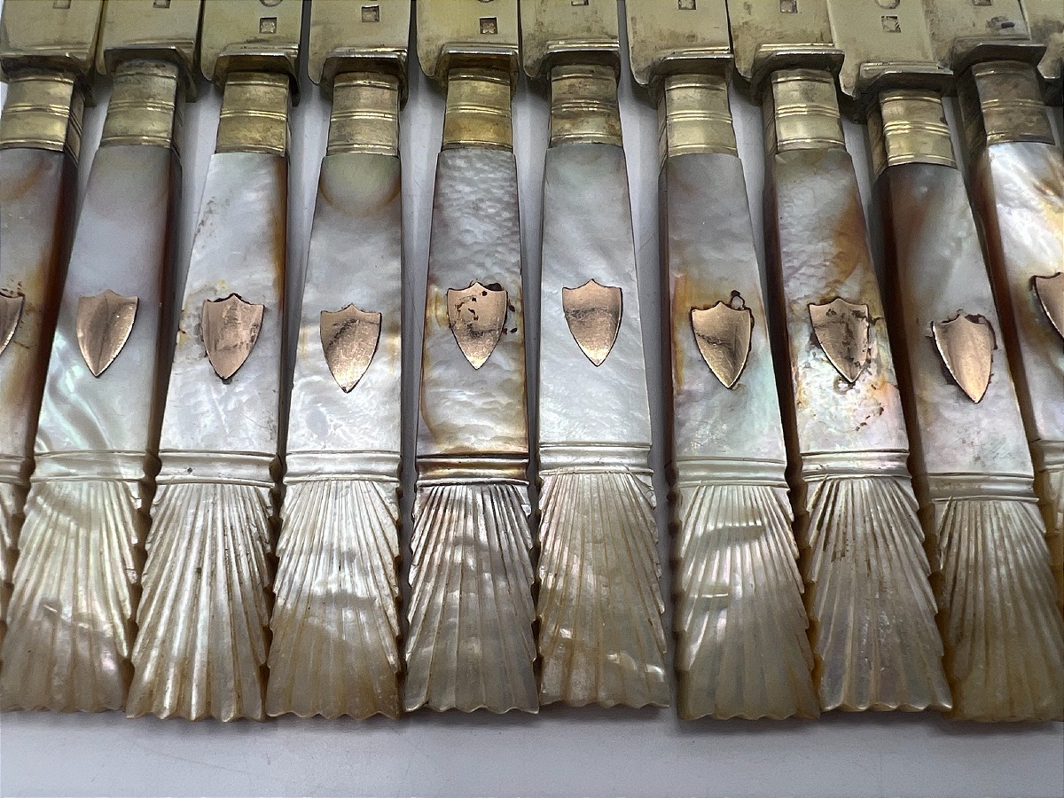 18 couteaux à fruits 19ème en vermeil et nacre, Belgique-photo-4