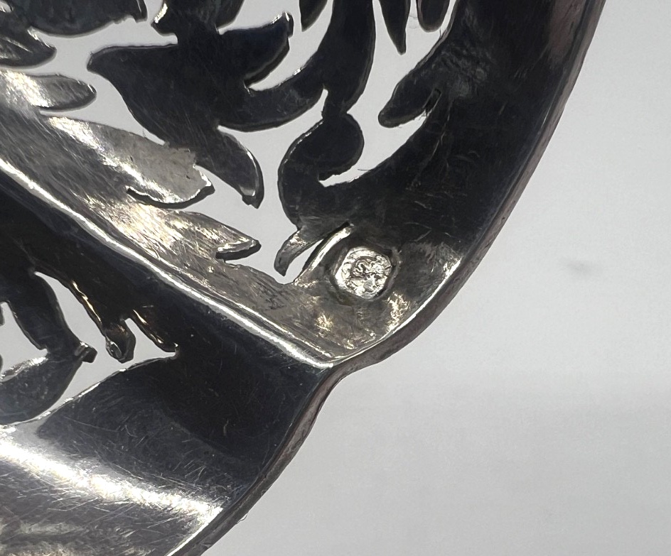 Saupoudreuse ou cuillère à sucre en argent massif par Puiforcat-photo-2