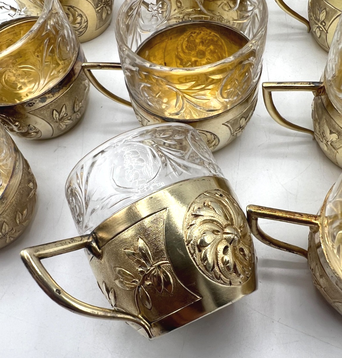 Suite de 12 verres à liqueur ou porto en verre et vermeil-photo-4