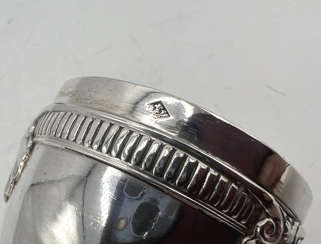 Pedestal Egg Cup In Sterling Silver-photo-3