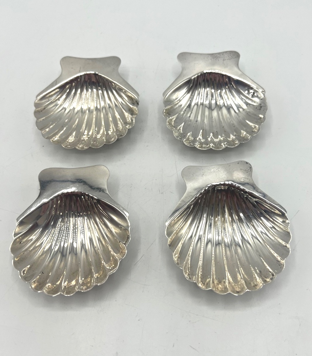 Suite Of 4 Shell-shaped Dishes In Sterling Silver