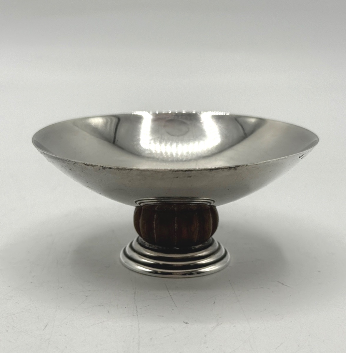 Baguier sur piédouche en argent massif par Jean-Elisée Puiforcat-photo-3