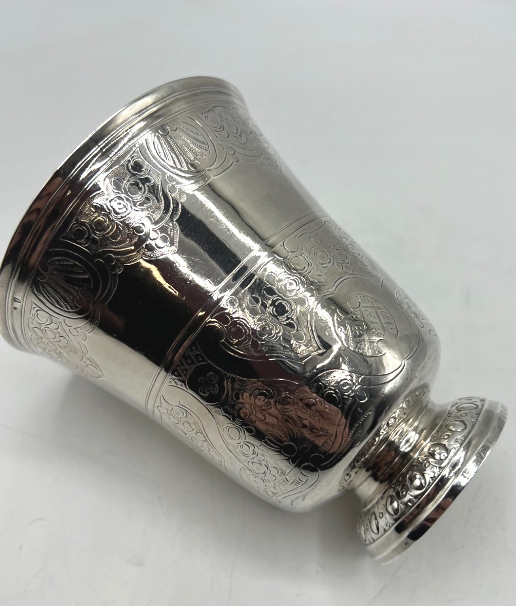 Tulip Tumbler In 18th Century Sterling Silver-photo-4