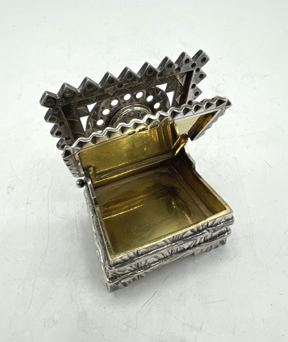 Saleron fauteuil en argent massif et vermeil, 19ème siècle, Russie-photo-4