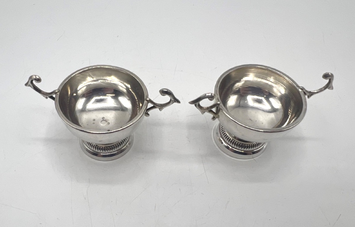 Pair Of Miniature Wedding Bowls Forming Salerons-photo-4
