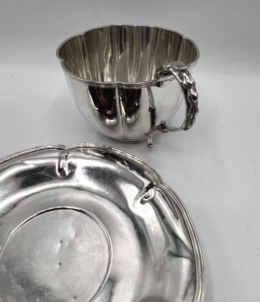 Tasse et sous tasse à thé en argent massif -photo-1