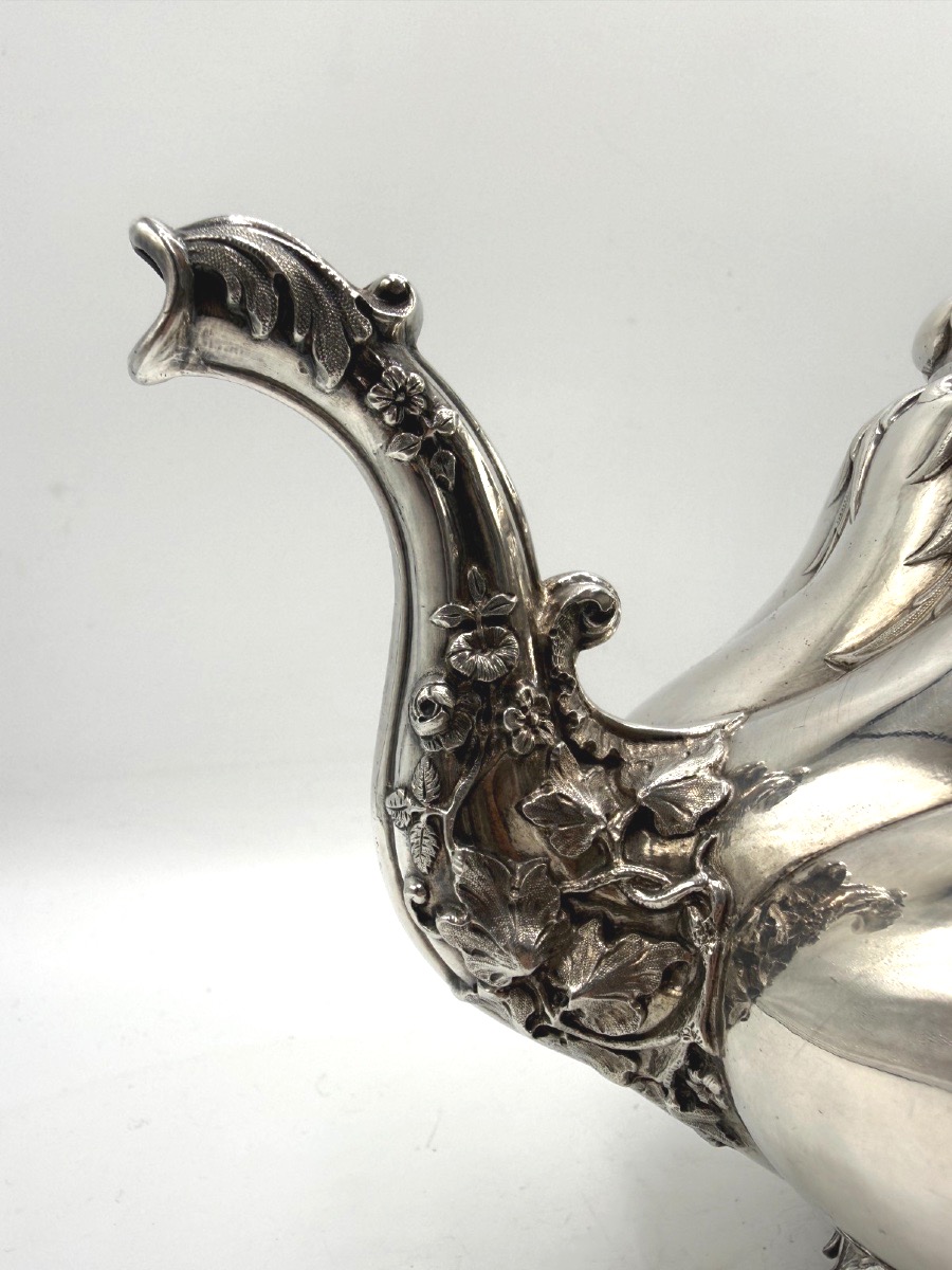 Teapot In 19th Century Sterling Silver, Naturalistic Design-photo-1