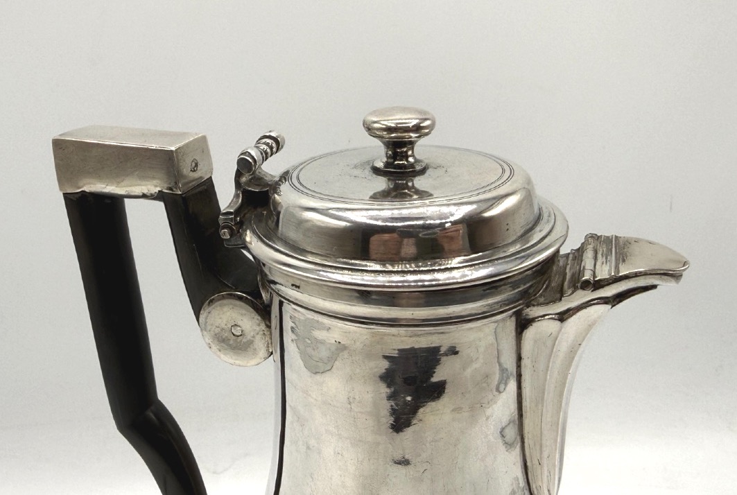 Cafetière tripode 18ème en argent massif-photo-3