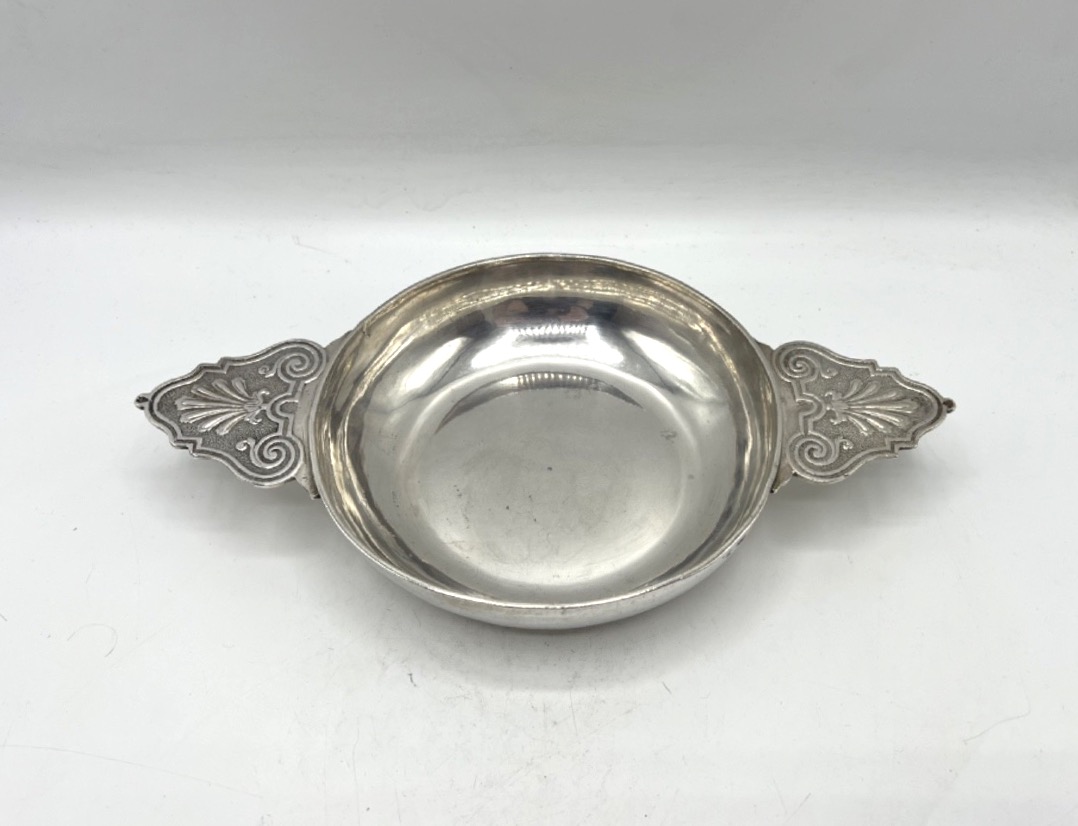 Ecuelle en argent massif 18ème, Saumur 1720 par Etienne II Fremery