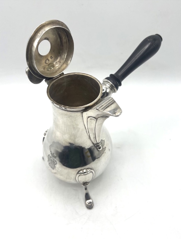 Chocolatière tripode en Argent Massif, époque 18ème, Paris 1776-photo-3