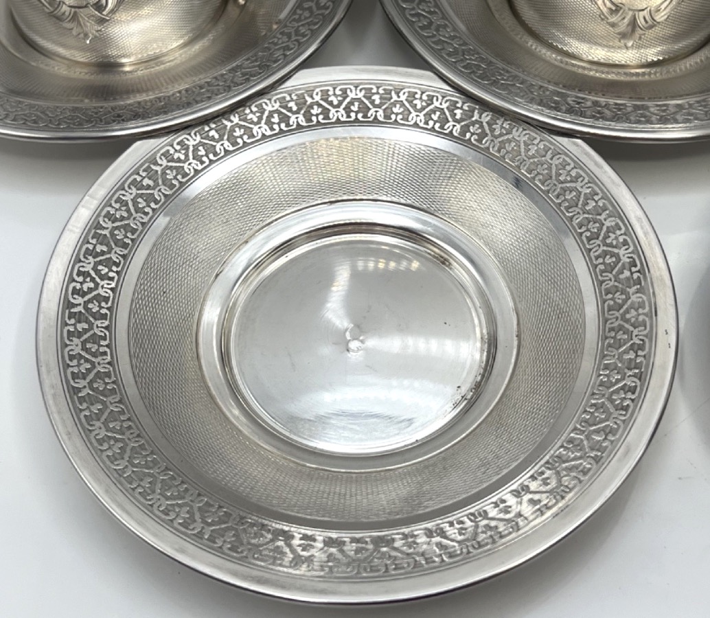 Suite de 6 tasses à café en argent massif et vermeil par Boivin-photo-6