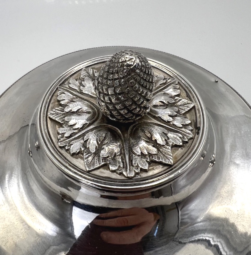 18th-century Solid Silver Covered Soup Tureen-photo-1