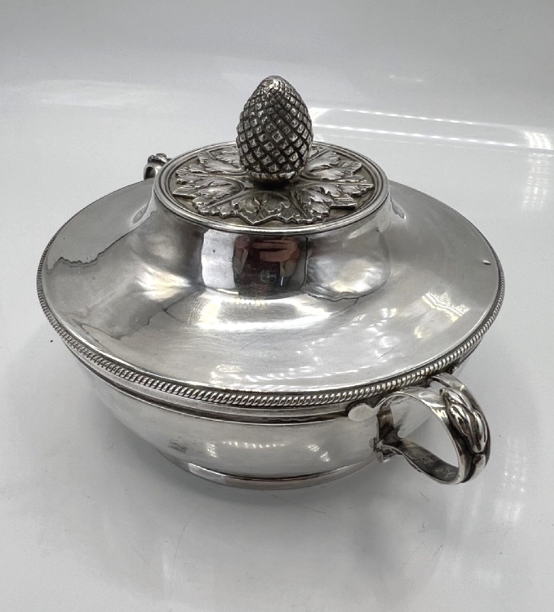 18th-century Solid Silver Covered Soup Tureen-photo-4