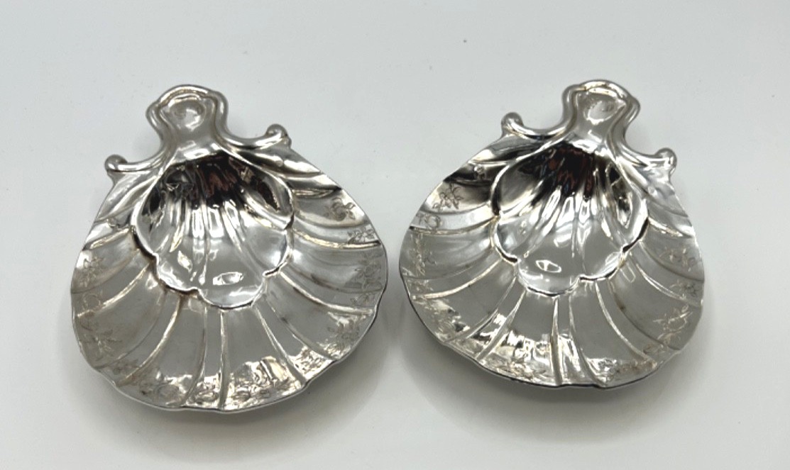 Paire de coupelles coquille en argent massif par François-Julien Doyen