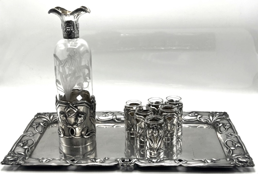 Service à liqueur en verre et argent massif, 8 pièces