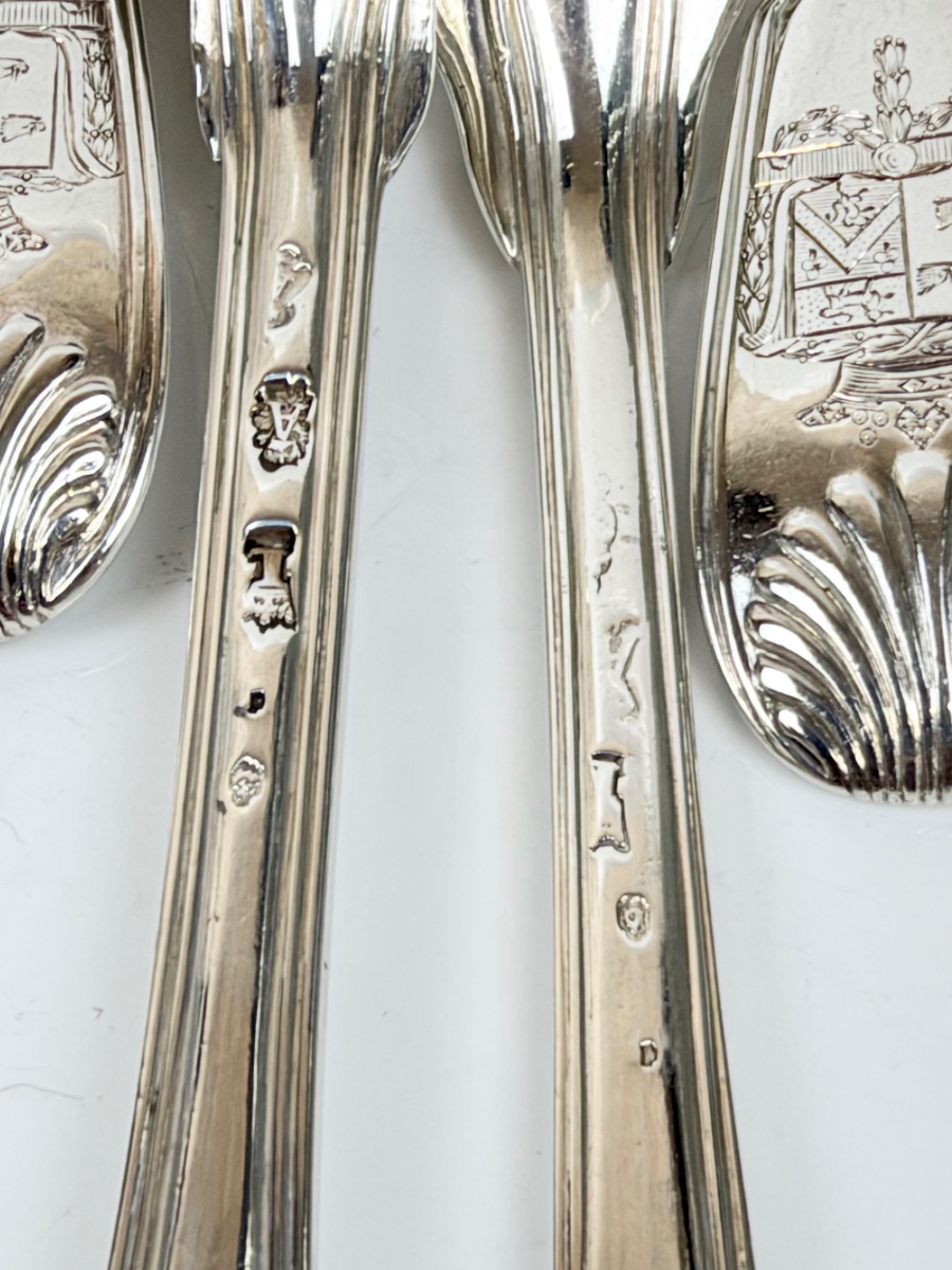 A Set Of 18 Pieces Of Solid Silver Tableware From The 18th Century-photo-2
