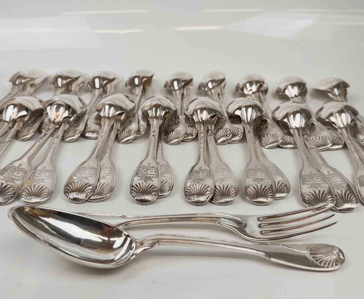 A Set Of 18 Pieces Of Solid Silver Tableware From The 18th Century-photo-5