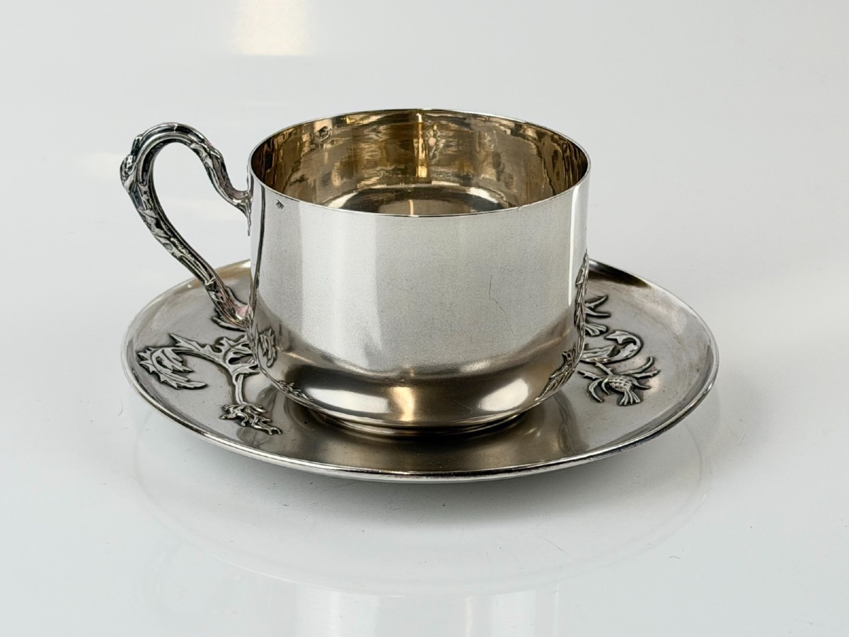Tasse et sous-tasse en argent massif Art Nouveau-photo-1