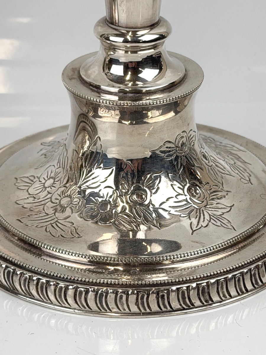Paire de bougeoirs en argent massif par Odiot-photo-1