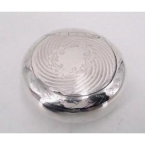 Round Box Or Snuff Box In Sterling Silver