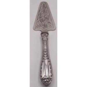 Pie Server Silver Handle Filled Mascaron Decor