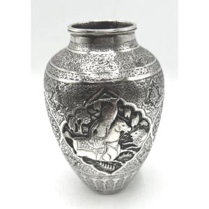 Vase en argent massif, travail Perse