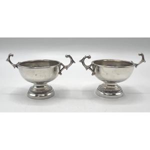Paire de coupes de mariage miniatures formant salerons