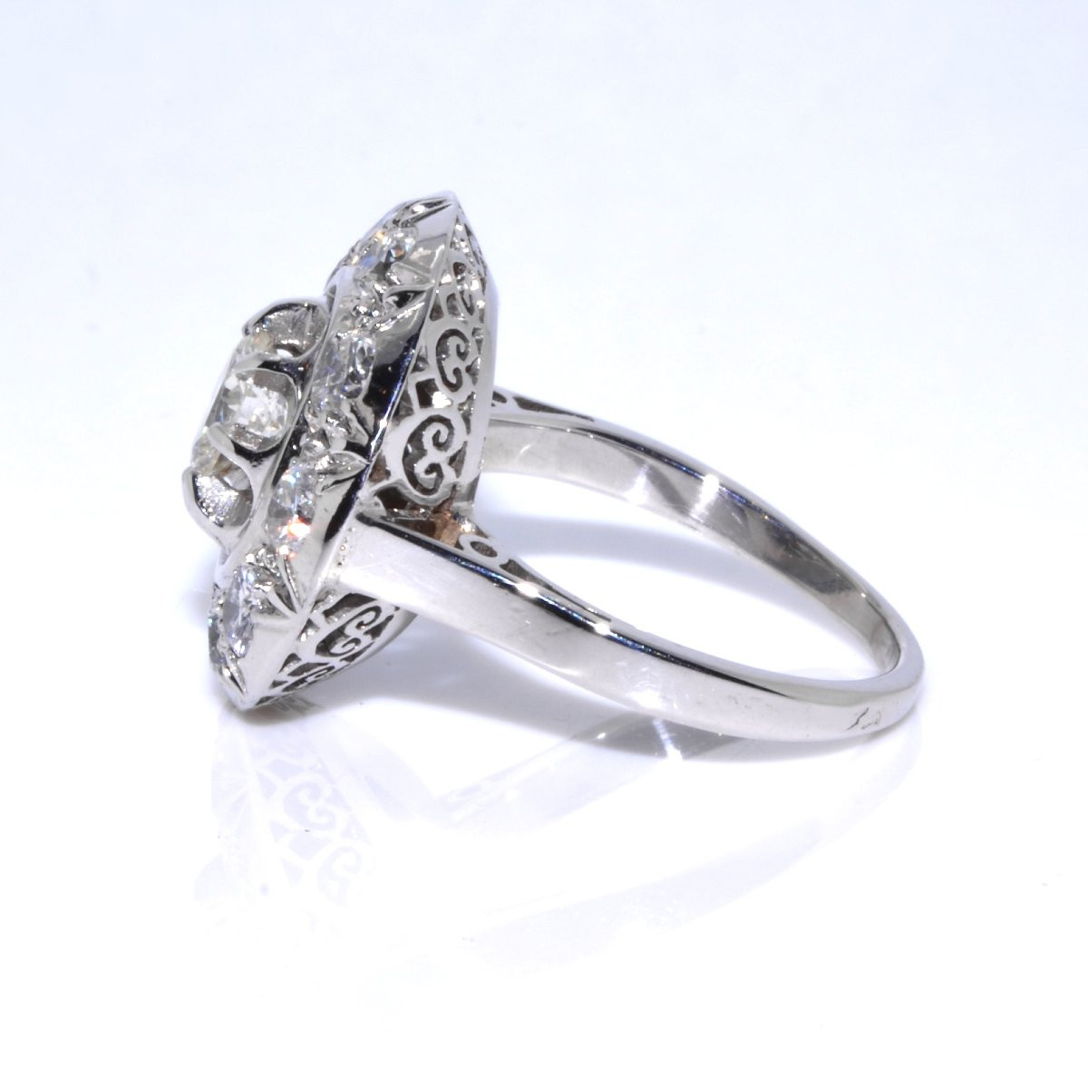 Bague Art Déco entourage diamants-photo-3