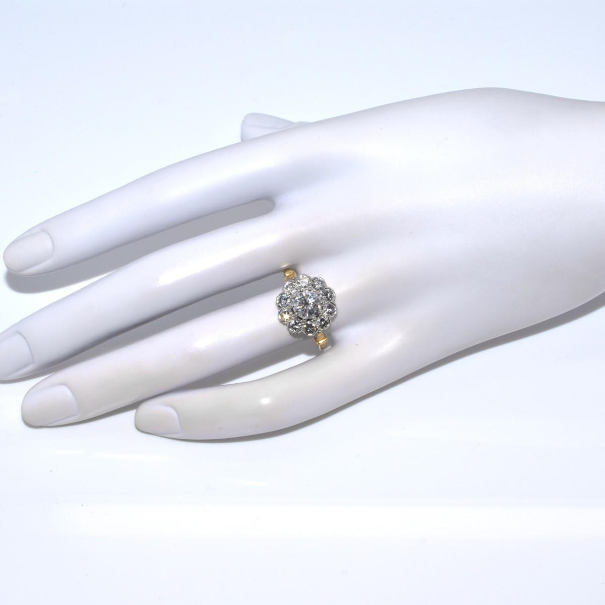 Pompadour Diamond Ring-photo-3