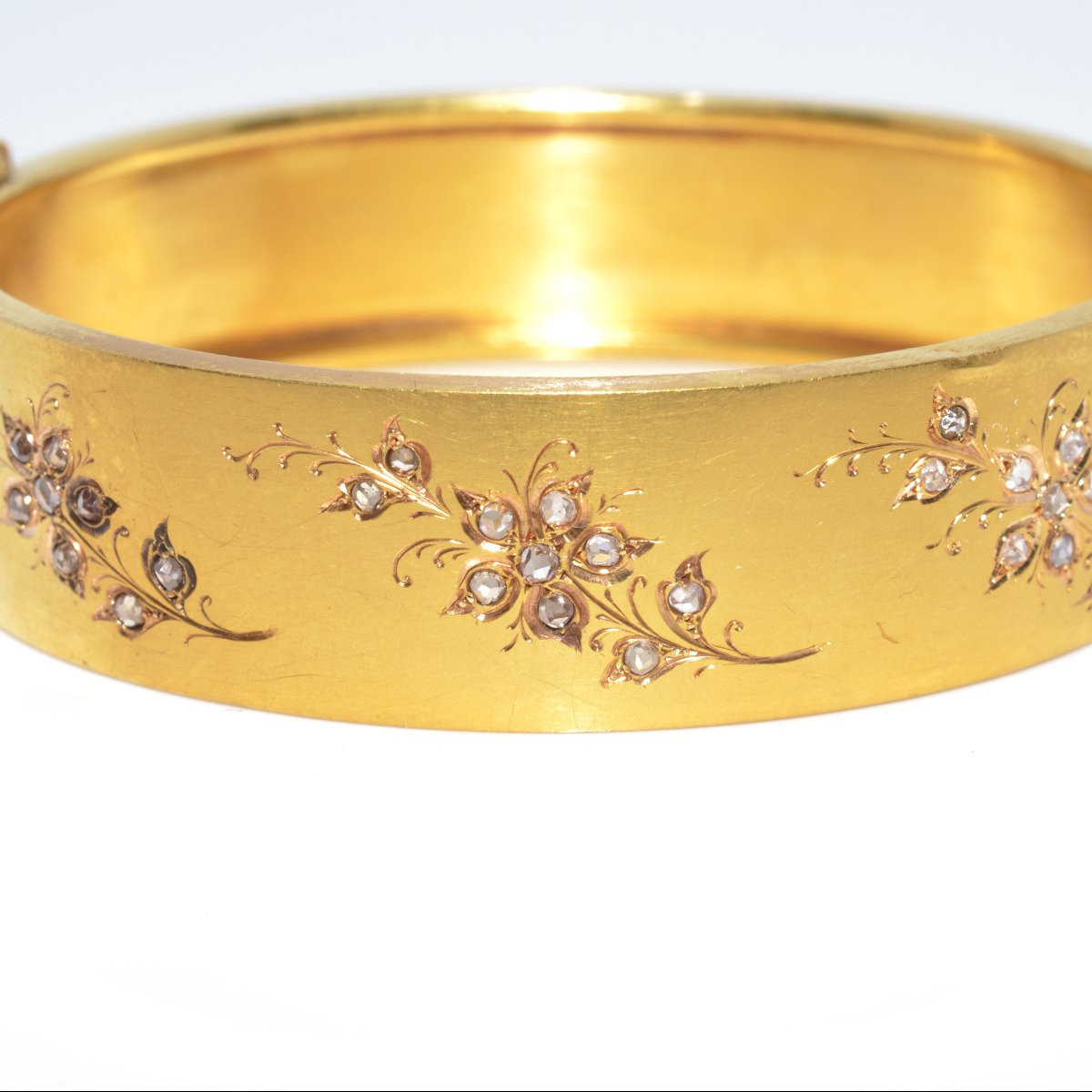 Antique Gold Cuff Bracelet-photo-4