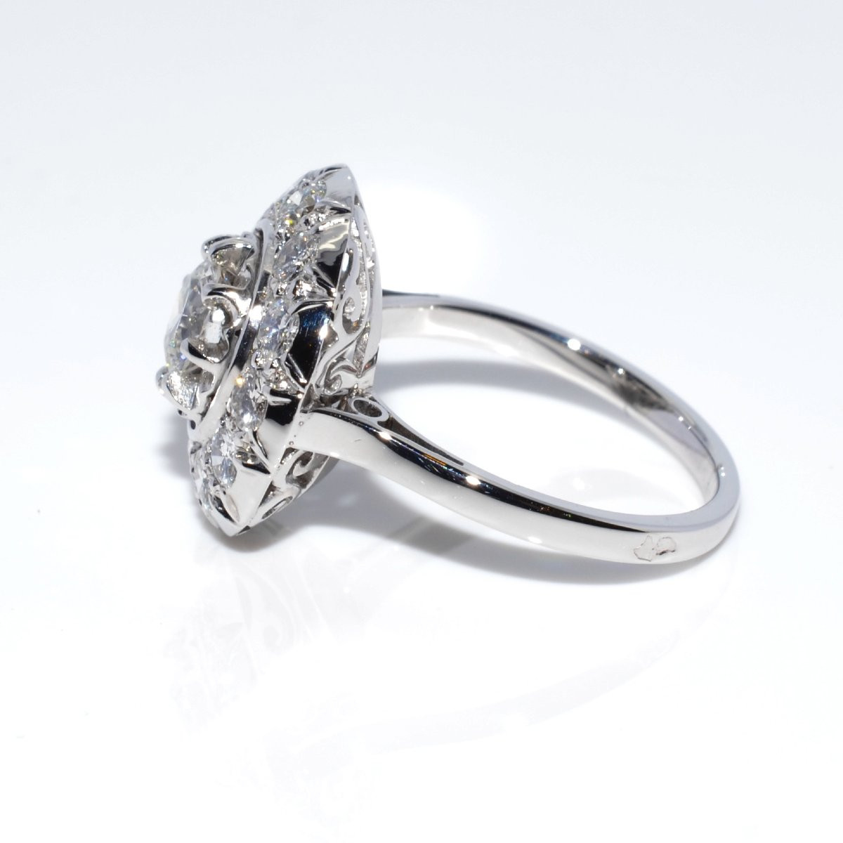 Bague Art Déco entourage diamants-photo-4