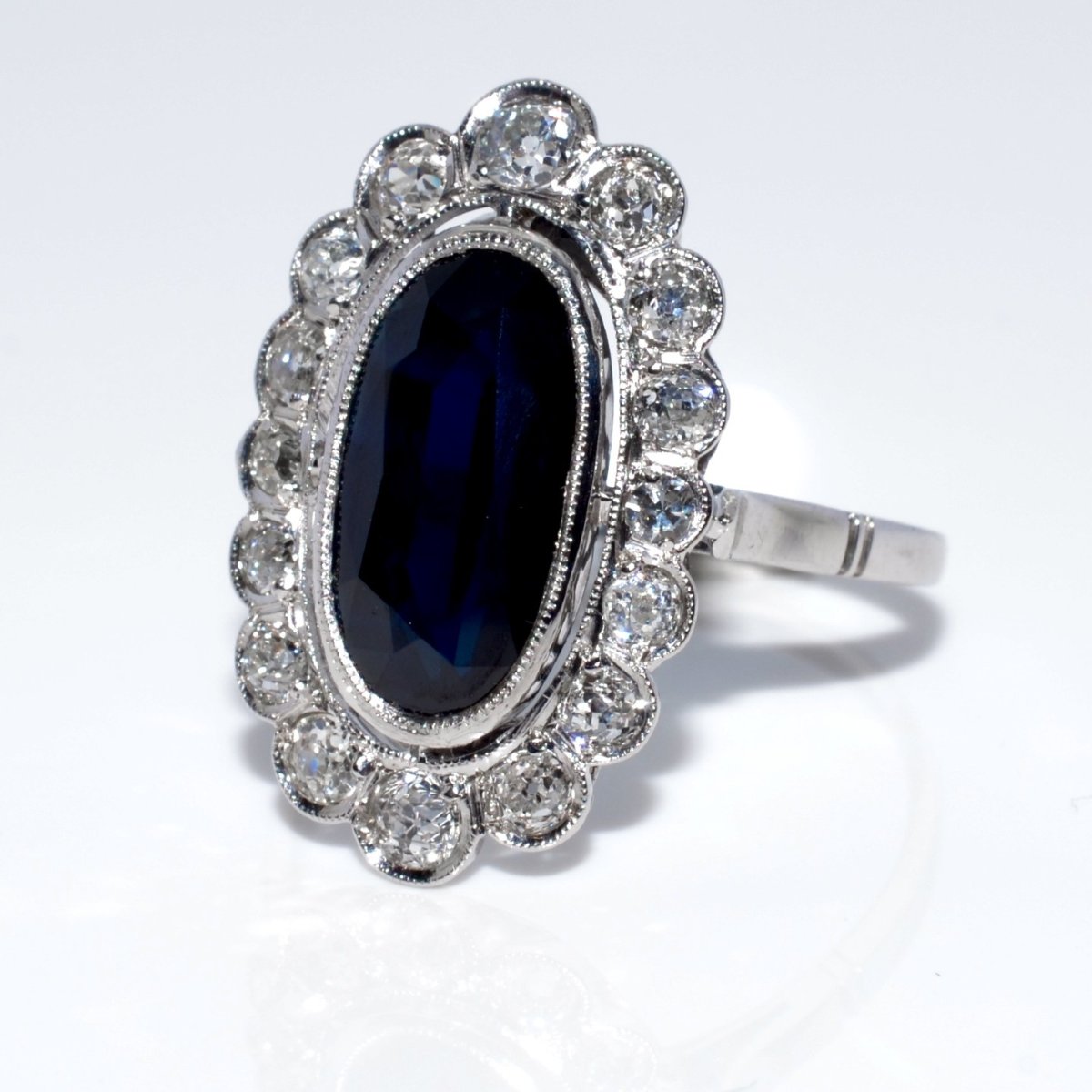 Art Deco Diamonds And Sapphire Cluster Ring-photo-4